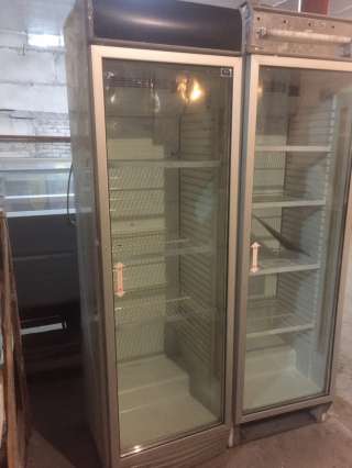 Шкаф холодильный б/у 200 см