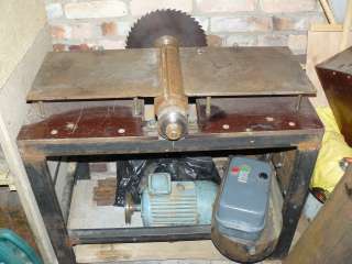 Деревообрабатывающий станок