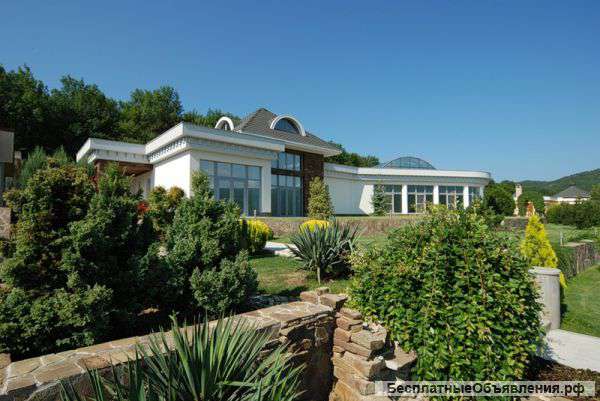 Гостиницу в Крыму на зем.уч.3,25га.