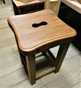 Стулья и табуреты из массива дерева