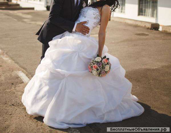 Шикарное свадебное платье