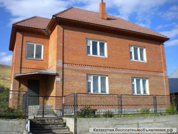 Двухэтажный дом в экологически чистом районе г.Бийск