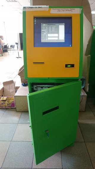 Терминалы на прием и выдачу банкнот.Z727827