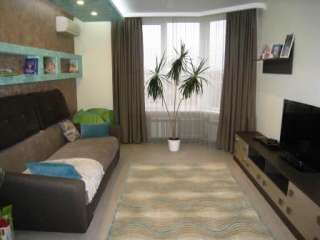 2 комн. квартира 64 кв. м близко вокзал г. Серпухов евроремонт мебель и техника.