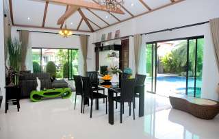 Помощница в доме, с проживанием в Таиланде