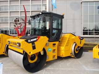 Дорожный каток XCMG XD133
