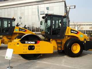 Дорожный каток XCMG XS203