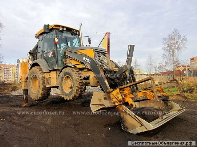 Экскаватор-погрузчик JOHN DEERE 325 J
