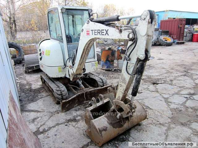 Миниэкскаватор на гусеничном ходу TEREX TC25