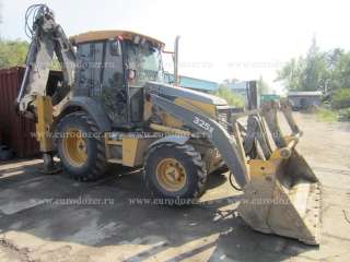 Экскаватор-погрузчик JOHN DEERE 325 J, 2012 года