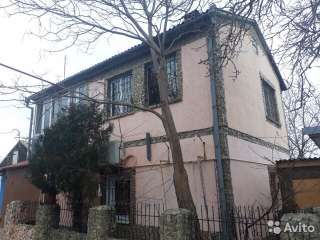 Дом с земельным участком Феодосия