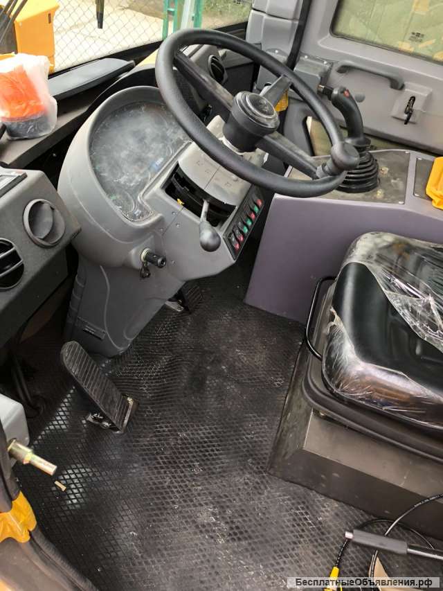 Фронтальный погрузчик XGMA XG955H (ковш 3,0 м.куб, г/п 5 тонн)