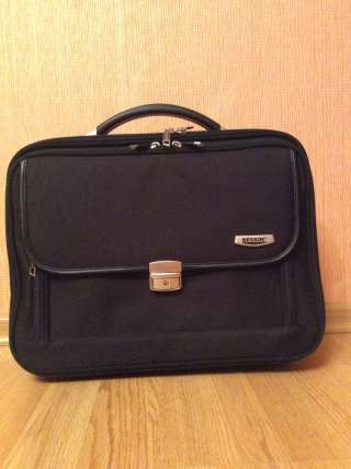 Сумку (кейс) BESKIN