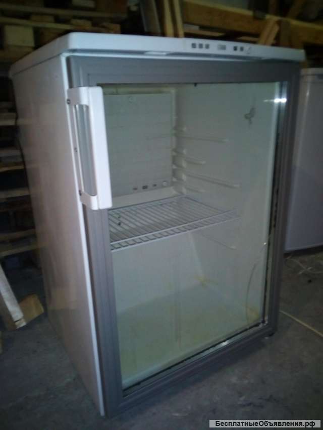 Шкаф холодильный б/у барный 85 см
