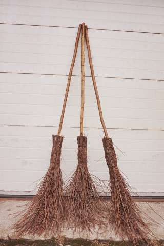 Метла хозяйственная березовая от производителя оптом и в розницу