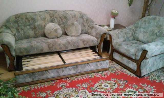 Диван, 2 кресла, 2 подушечки