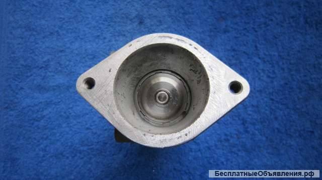 LR018324 Клапан EGR правый Discovery 3, 4 (2.7 EU4) оригинальный