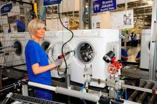 Работники на завод Electrolux в Польшу