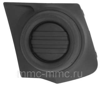 MITSUBISHI L200 15- Заглушка в бампер правая леавя 8321A600 8321A599 для L200