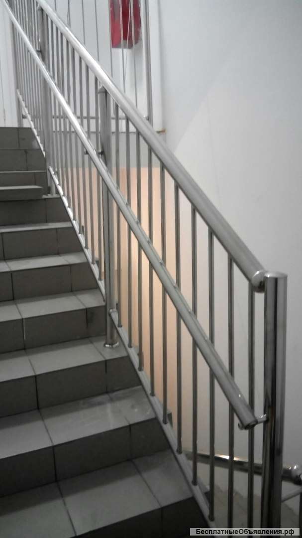 Нержавеющие ограждения лестничного марша для детских садов