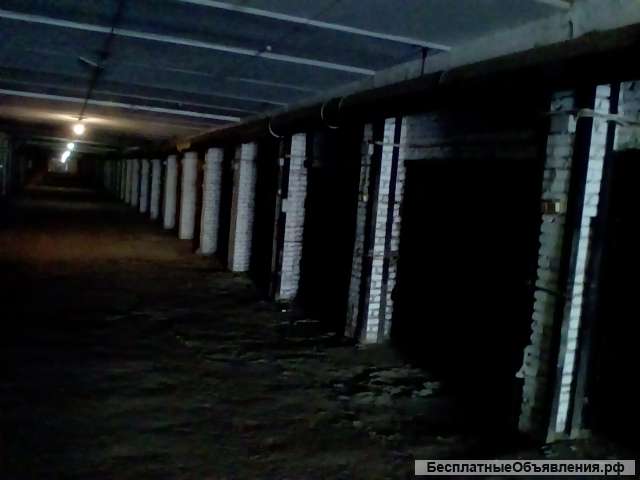 Гараж кирпичный