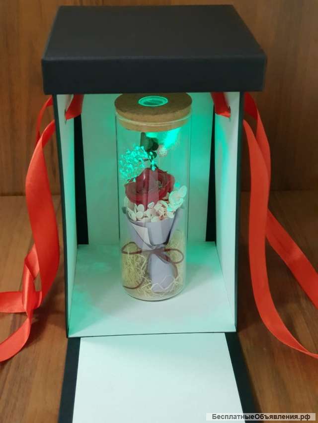 Роза в колбе + коробка в подарок