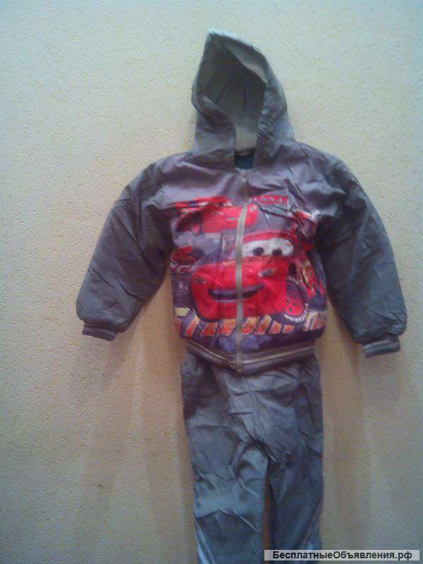Костюм новый на мальчика осень