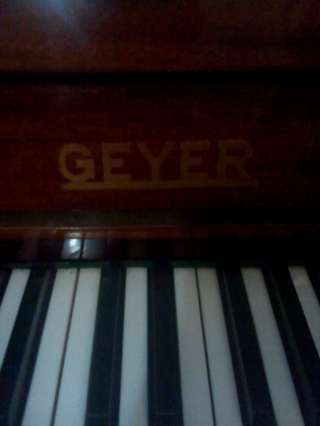 Немецкое, кабинетное пианино Geyer