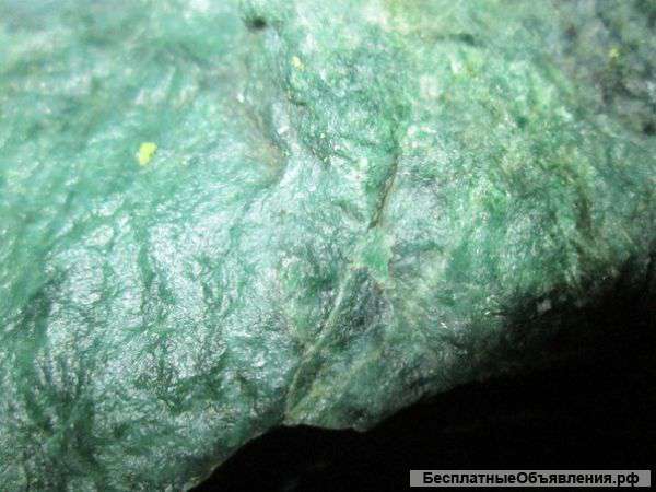 По бартер полудрагоценный минерал, нефрит и резьбовой жадеит