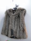 Меховой жилет из чернобурой лисы