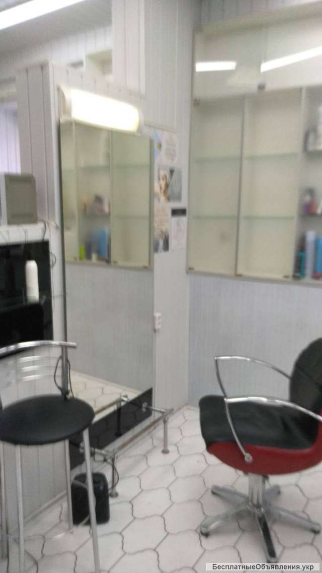 В салон красоты требуется парикмахер