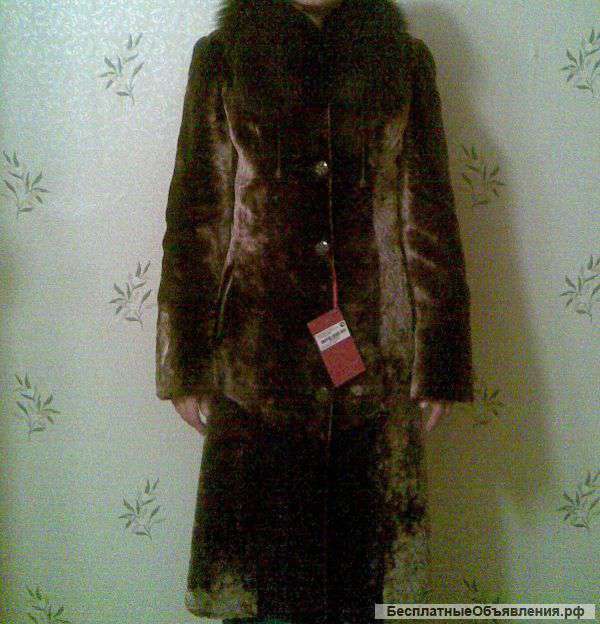 Шуба, мутон(цвет - коричневый бархат), воротник - песец