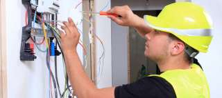 Электромонтажники