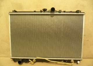 Mitsubishi Carisma радиатор охлаждения MB925637 MB925638 мицубиси каризма