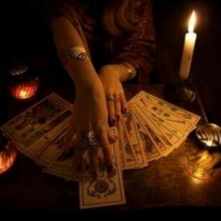 Ясновидищая гадалка