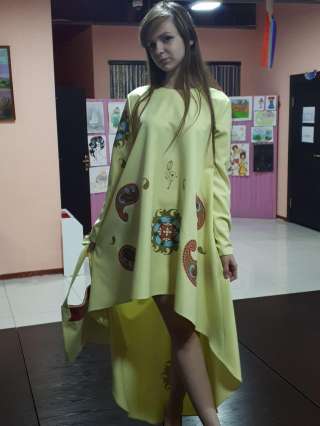 Печать шелкография на футболках кепках куртках