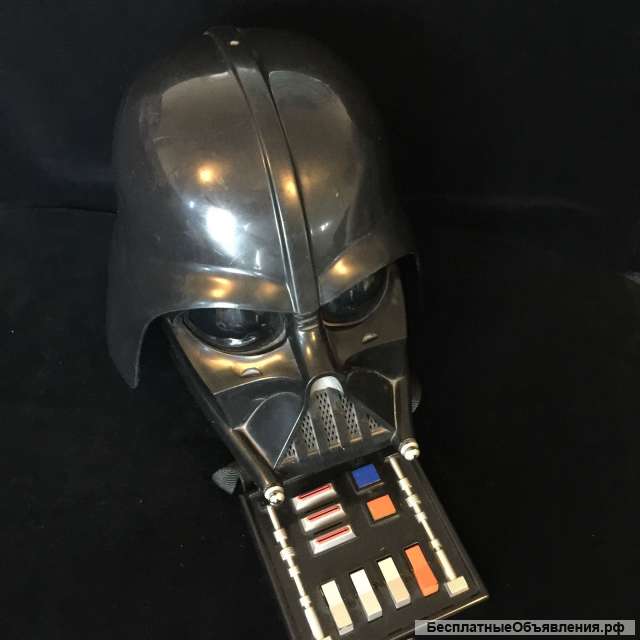 Шлем Дарт Вейдер с преобразователем голоса, в отличном состоянии