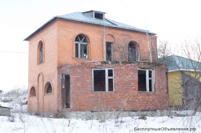 Недостроенный дом в д. Большая Городня Серпуховского района