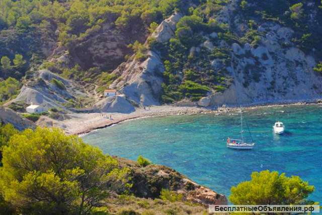 А вы всё еще ищите, где повести праздники и перезимовать?
