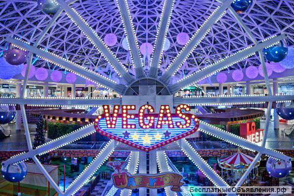 Брендовый магазин в ТРК VEGAS