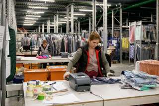 Good Work, Польша-Склади фірми Zara, HM