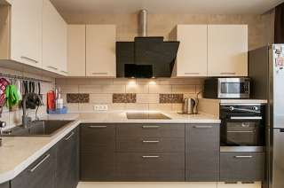 Кухонный гарнитур "Молочный шоколад"