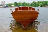 Дерев'яний човен преміум класу