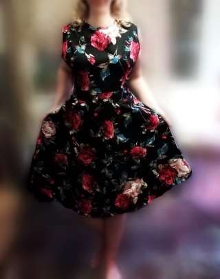 Платье в цветах