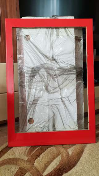 Красные дверки к низу кухонного гарнитура "ректа''