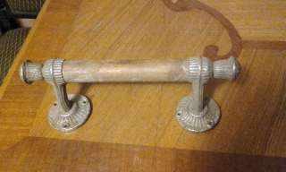 Старинную дверную ручку