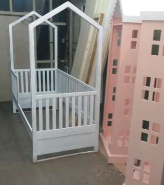 Детские кроватки