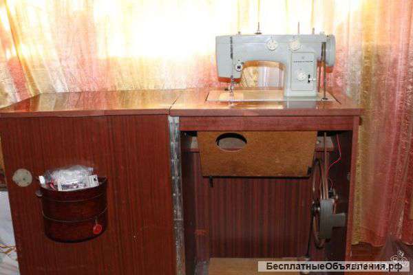Производственные швейные машинки и машинку Подольск «чайка»