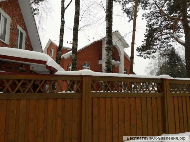 Дом у Москва реки в Жуковке