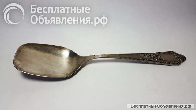 Серебряная чашка. Блюдце. Бокал. Серебряный самовар. Ложки. Подстаканники. Антикварный магазин